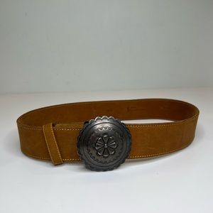 Natural brown nubuck leather western style vintage Polo by Ralph Lauren belt.